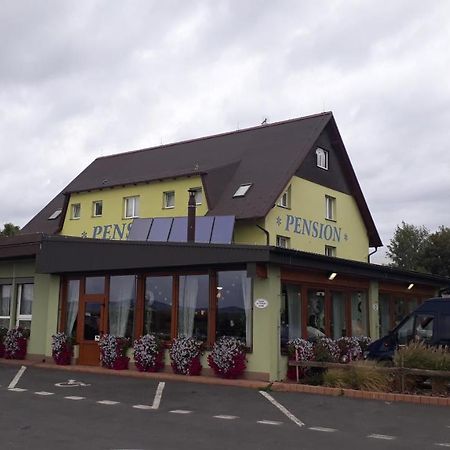 Hotel Motorest-Pension U Hrachu,S.R.O. Klatovy Esterno foto